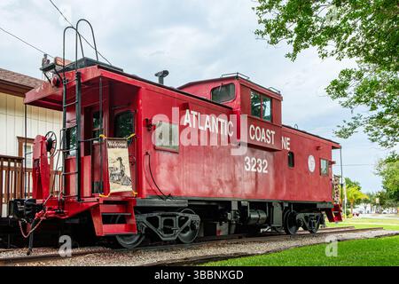 Ligne de la côte atlantique restaurée M930 Caboose, Margaret Kampsen Historic Dundee Depot Museum, main Street, Dundee, Floride Banque D'Images