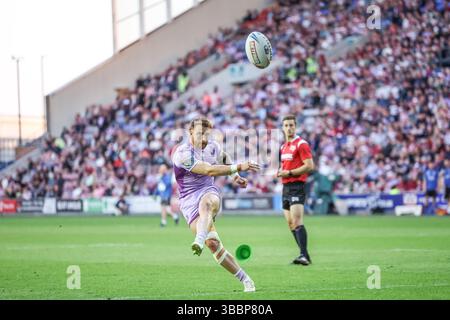 Adam Keighran de Wigan Warriors se convertit pour un but lors du match de la 11e ronde de Betfred Super League Warriors vs Leigh Leopards au Brick Community Stadium, Wigan, Royaume-Uni, le 16 mai 2025 (photo de Mark Cosgrove/News images) Banque D'Images