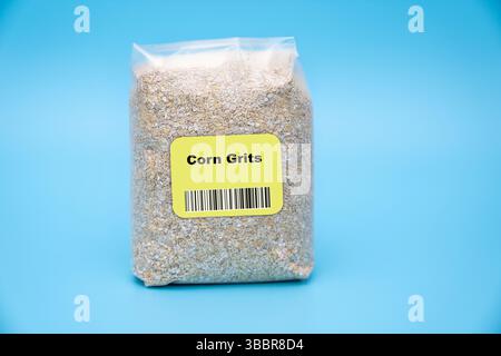Gruau de maïs. Riche en fibres et en antioxydants ; favorise la santé intestinale et cellulaire. Banque D'Images