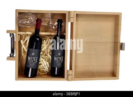 Plusieurs bouteilles de vin et verres dans une boîte pour offrir Banque D'Images