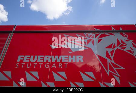 Présentation du nouveau design, langage de conception des pompiers de Stuttgart, pompiers professionnels, véhicule, pompier, logo, Roessle, marché Banque D'Images
