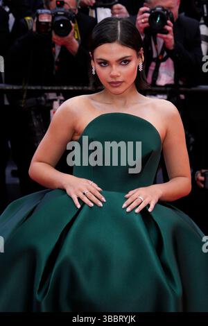Cannes, France. 16 mai 2025. Ariana Greenblatt assiste au tapis rouge ''Eddington'' du 78e Festival de Cannes au Palais des Festivals le 16 mai 2025 à Cannes, France. (Photo de Daniele Cifala/NurPhoto) crédit : NurPhoto SRL/Alamy Live News Banque D'Images