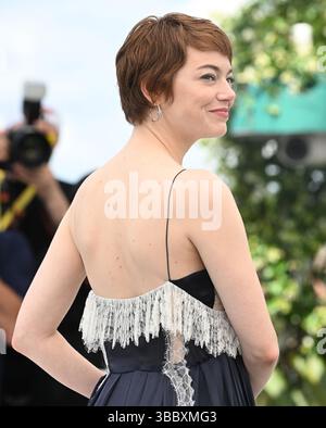 Cannes, France. 17 mai 2025. L’actrice américaine Emma Stone assiste à l’appel photo d’Eddington au 78e Festival de Cannes, France, le samedi 17 mai 2025. Photo de Rune Hellestad/ crédit : UPI/Alamy Live News Banque D'Images