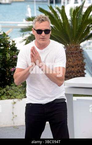 Cannes, France. 17 mai 2025. Joaquin Phoenix pose lors de la photocall 'Eddington' au 78e Festival de Cannes au Palais des Festivals à Cannes, France, le 17 mai 2025. Photo de Rocco Spaziani/UPI crédit : UPI/Alamy Live News Banque D'Images