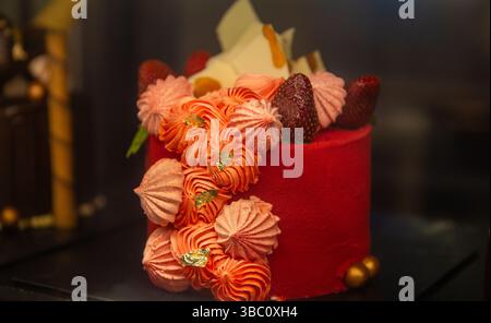 Petit gâteau aux fraises pour la Saint-Valentin Banque D'Images
