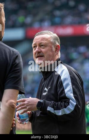 Sports, football, Bundesliga, 2024/2025, Borussia Moenchengladbach v. V.S. VfL Wolfsburg 0-1, 17.05.2025, Stadium Borussia Park, le responsable sportif Roland Virkus (MG), LA RÉGLEMENTATION DFL INTERDIT TOUTE UTILISATION DE PHOTOGRAPHIES COMME SÉQUENCES D'IMAGES ET/OU QUASI-VIDÉO Banque D'Images