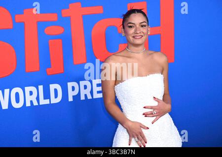Sydney Agudong BEI der Weltpremiere des Kinofilms Lilo & Stitch im El Capitan Theatre. Los Angeles, 17.05.2025 *** Sydney Agudong à la première mondiale du film Lilo Stitch au El Capitan Theatre Los Angeles, 17 05 2025 Foto :xD.xStarbuckx/xFuturexImagex Stitch 5696 Banque D'Images
