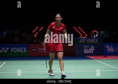 Pornpawee CHOCHUWONG, de Thaïlande, participe au match de finale en simple féminin contre CHEN Yu Fei, de Chine, lors du TOYOTA Thailand Open 2025. HSBC BWF World Tour Super 500 au stade Nimibutr le 18 mai 2025 à Bangkok, Thaïlande. (Photo de Teera Noisakran/Sipa USA) crédit : Sipa USA/Alamy Live News Banque D'Images