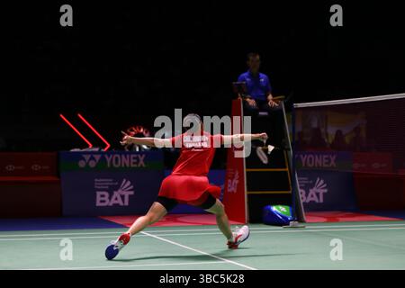 Pornpawee CHOCHUWONG, de Thaïlande, participe au match de finale en simple féminin contre CHEN Yu Fei, de Chine, lors du TOYOTA Thailand Open 2025. HSBC BWF World Tour Super 500 au stade Nimibutr le 18 mai 2025 à Bangkok, Thaïlande. (Photo de Teera Noisakran/Sipa USA) crédit : Sipa USA/Alamy Live News Banque D'Images