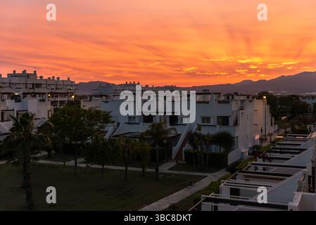 Condado de Alhama, le plus grand développement d'un certain nombre de stations de vacances de golf dans la région de Murcie, populaire auprès des Britanniques. Coucher de soleil Banque D'Images