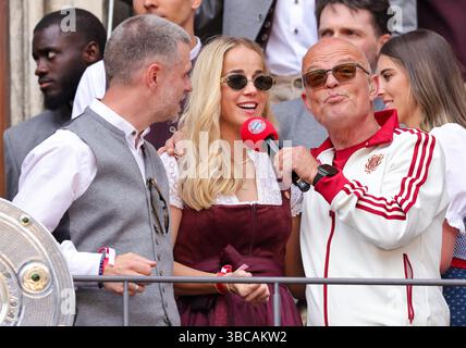 Munich, Deutschland. 18 mai 2025. firo : 18.05.2025, Football, Football, 1. Ligue, 1. Bundesliga, saison 2024/2025, célébration du Championnat FC Bayern Munich, Giulia Gwinn du FC Bayern Munich pendant Credit : dpa/Alamy Live News Banque D'Images