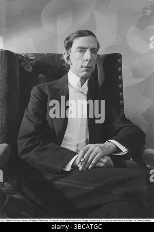 Le prince Guillaume (1884-1965) était un prince suédois et duc de Södermanland. Il était le fils du roi Gustave V et de la reine Victoria. En 1908, il épouse la Grande-Duchesse Maria Pavlovna, cousine du tsar Nicolas II de Russie. Cependant, leur mariage fut profondément malheureux et se termina par un divorce en 1914. Ensemble, ils ont un fils, Lennart, né en 1909. Banque D'Images