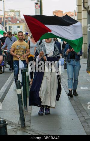 Turin, Italie - 17 mai 2025 : rassemblement pro-palestinien Banque D'Images