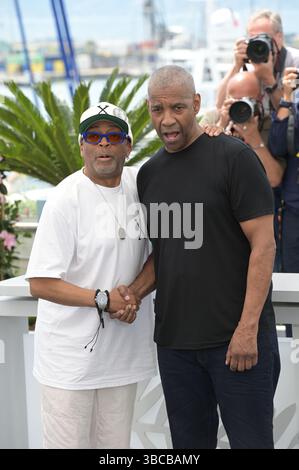 Cannes, France. 19 mai 2025. Spike Lee et Denzel Washington assistent aux 2 PLUS HAUTS appels photographiques LES PLUS BAS lors du 78ème Festival de Cannes 2025 à Cannes. Crédit : Fausto Marci/Alamy Live News Banque D'Images