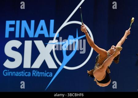 5/17/2025 Italie, Turin 17 mai 2025 Pala Gianni Asti de Turin finale six du Championnat national de gymnastique rythmique série A 2025 clubs Tara Dragas (Udinese) (photo Tonello Abozzi/Pacific Press/Sipa USA) Banque D'Images
