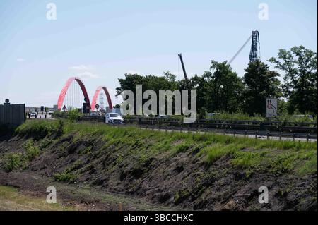 Bottrop, Deutschland. 19 mai 2025. Le chantier du pont autoroutier A42 sur le canal Rhin-Herne près de Bottrop, le 19 mai 2024. Crédit : dpa/Alamy Live News Banque D'Images