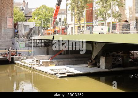 Gand, Belgique. 19 mai 2025. Le site de construction du nouveau pont de Krommewalbrug dans le centre-ville de Gand photographié le lundi 19 mai 2025. BELGA PHOTO JAMES ARTHUR GEKIERE crédit : Belga News Agency/Alamy Live News Banque D'Images