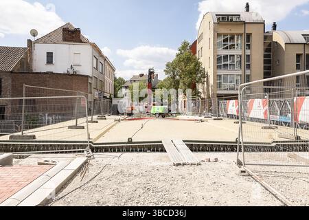 Gand, Belgique. 19 mai 2025. Le site de construction du nouveau pont de Krommewalbrug dans le centre-ville de Gand photographié le lundi 19 mai 2025. BELGA PHOTO JAMES ARTHUR GEKIERE crédit : Belga News Agency/Alamy Live News Banque D'Images