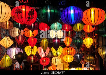L'Asie du sud-est asiatique,Soie,lanternes dans la ville de Hoi An, Vietnam Banque D'Images