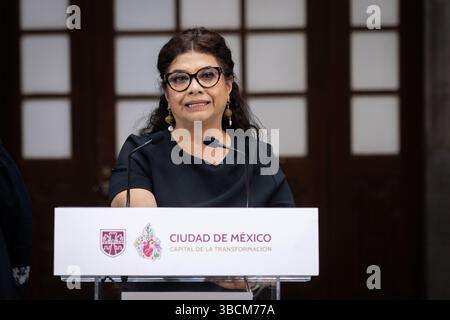 Mexico, Mexique. 20 mai 2025. Clara Brugada, maire de Mexico, prononce une conférence de presse à Mexico, au Mexique, le 20 mai 2025. Deux proches collaborateurs du maire de Mexico, Clara Brugada, ont été assassinés mardi matin dans une attaque : sa secrétaire personnelle, Ximena Guzman, et son conseiller, Jose Munoz. Crédit : Str/Xinhua/Alamy Live News Banque D'Images