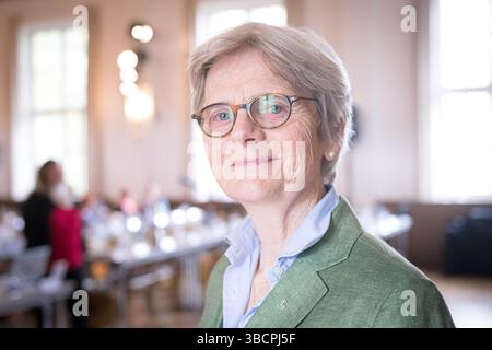 Brême, Allemagne. 21 mai 2025. Edda bosse au Kirchentag, l'actuel président de l'Église évangélique de Brême (BEK) n'est plus candidat. La direction de l’Église protestante de Brême est confrontée à un changement générationnel. Crédit : Sina Schuldt/dpa/Alamy Live News Banque D'Images
