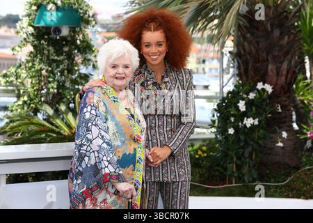 21 mai 2025, Cannes, Côte d'azur, France : JUIN Squibb et ERIN KELLYMAN posent pour le photocall pour 'Eleanor la Grande' au 78e Festival annuel de Cannes au Palais des Festivals de Cannes, France (crédit image : © Mickael Chavet/ZUMA Press Wire) USAGE ÉDITORIAL SEULEMENT ! Non destiné à UN USAGE commercial ! Banque D'Images
