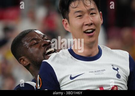 Heung-min, fils de Tottenham Hotspur, célèbre sa victoire lors de la finale de l'UEFA Europa League contre le Manchester United FC à l'Estadio San Mames à Bilbao, en Espagne, le 21 mai 2025. Crédit : FAR EAST PRESS/AFLO/Alamy Live News Banque D'Images