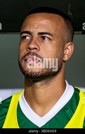 Allianz Parque São PAULO, BRÉSIL - 22 MAI : Mayke de Palmeiras regarde avant le match de la Copa Betano do Brasil 2025 entre Palmeiras et Ceará à Allianz Parque le 22 mai 2025 à Sao Paulo, Brésil. (Riquelve Nata/SPP) crédit : photo de presse sportive SPP. /Alamy Live News Banque D'Images