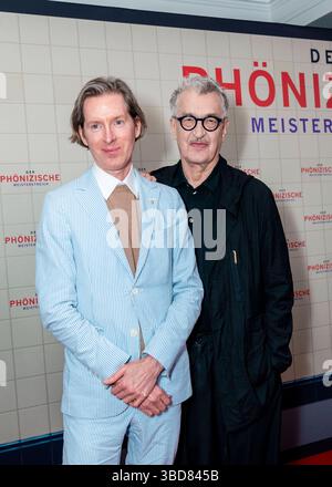 The Phoenician Scheme Berlin Premiere Wes Anderson und Wim Wenders BEI der Berliner Premiere von Wes Andersons The Phoenician Scheme im Delphi Filmpalast. *** The Phoenician Scheme Berlin Premiere Wes Anderson et Wim Wenders lors de la première Berlin de Wes Andersons The Phoenician Scheme at the Delphi Filmpalast Copyright : xEVENTPRESSxJeremyxKnowlesx Banque D'Images