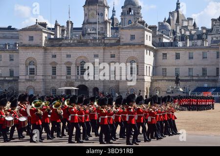 Londres, Royaume-Uni. 23 mai 2025. Les King's Guards répètent à Horse Guards Parade avant les événements Trooping the Colour et la parade, célébrant l'anniversaire du roi Charles III. crédit : Vuk Valcic/Alamy Live News Banque D'Images