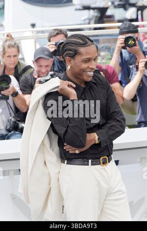 Cannes, France. 19 mai 2025. Le rappeur ASAP Rocky participe au film Highest 2 Lower de Spike Lee avec Denzel Washington Photocall Day 9 au 78ème Cannes. Banque D'Images