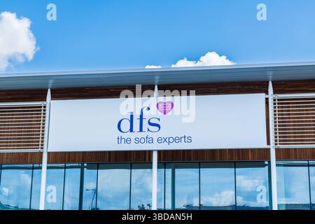 Mercredi, Royaume-Uni - 23 mai 2025 : signalétique externe de DFS, détaillant de meubles basé au Royaume-Uni Banque D'Images