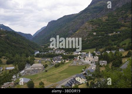 Gedre, Cirque de Gavarnie, Parc National des Pyrénées, Pyrénées-midi, France, midi-Pyrénées Banque D'Images