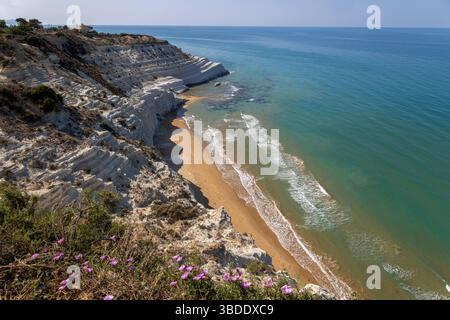 Scala dei Turchi, marron blanc dans le village de Realmonte, province d'Agrigente, Sicile, Italie Banque D'Images