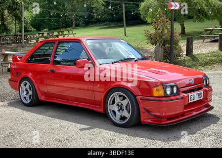 Ford Escort RS Turbo rouge 1987, série 2 Banque D'Images
