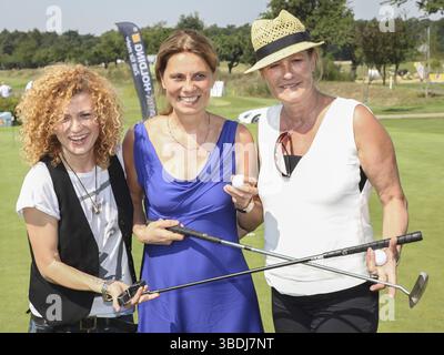 Lucy Diakovska, Sarah Wiener et Suzanne von Borsody au 8e Golf Charity Masters à Leipzig le 22 août 2015 Banque D'Images
