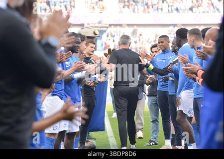 Genk, Belgique. 25 mai 2025. L'entraîneur du gardien de but de Genk, Guy Martens, photographié lors d'un match de football entre le KRC Genk et le RSC Anderlecht, dimanche 25 mai 2025 à Genk, le jour 10 (sur 10) des Play-offs des Champions de la première division 'Jupiler Pro League' du championnat belge 2024-2025. BELGA PHOTO JILL DELSAUX crédit : Belga News Agency/Alamy Live News Banque D'Images