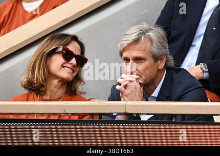 Paris, France. 25 mai 2025. Hommage à Rafael Nadal lors de l'Open de France 2025 à Roland Garros le 25 mai 2025 à Paris. Photo de Laurent Zabulon/ABACAPRESS.COM crédit : Abaca Press/Alamy Live News Banque D'Images
