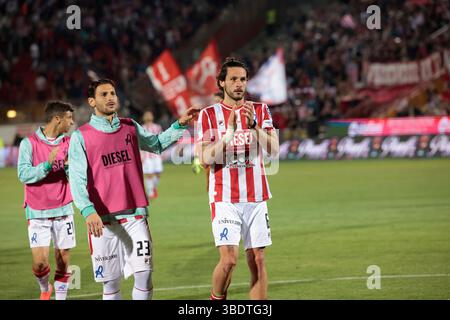 Vicence, Italie. 25 mai 2025. Les joueurs de Vicenza accueillent les fans lors du match de football italien Serie A entre LR Vicenza et Ternana Calcio au stade Romeo menti. Score final LR Vicenza 0 :0 Ternana Calcio (photo par Emanuele Pennacchio/SOPA images/Sipa USA) crédit : Sipa USA/Alamy Live News Banque D'Images