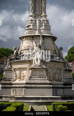 Vue sur le grand monument historique dans la place en face du palais Banque D'Images