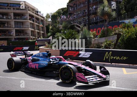 Monaco, Monaco. 25 mai 2025. Pierre Gasly de formule 1 Alpine en piste lors du Grand Prix de F1 de Monaco sur le circuit de Monaco le 25 mai 2025 à Monte-Carlo, Monaco. Crédit : Marco Canoniero/Alamy Live News Banque D'Images