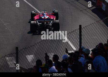 Charles Leclerc de Monaco pilotant la (16) Scuderia Ferrari HP SF-25 lors de la course du Grand Prix de formule 1 TAG Heuer de Monaco 2025, 8ème manche du Championnat du monde FIA de formule 1 2025, 25 mai 2025 sur le circuit de Monaco à Monte-Carlo, Monaco. Banque D'Images