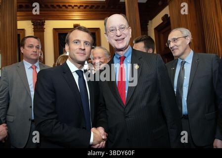 Brad Sherman accueille Emmanuel Macron au Capitole des États-Unis – photo du Bureau du Représentant Brad Sherman 2018 Banque D'Images