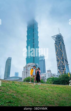 Meilleure vue de Taipei 101 – perspective diurne emblématique à Taipei, Taiwan Banque D'Images