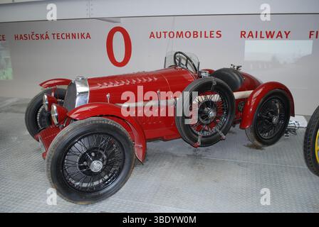 Wikov 7/28 Sport avec un moteur 4 cylindres de 1,5 litres tel que conduit par Adolf Sczycki situé dans le Musée technique National, Prague, République tchèque Banque D'Images