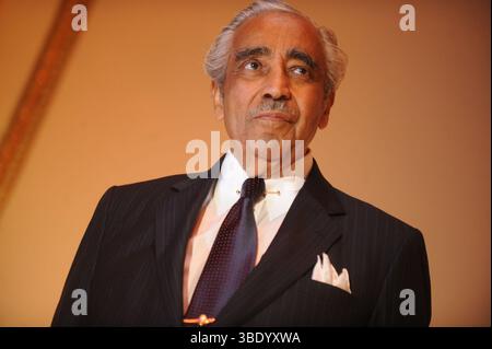 **FICHIER PHOTO** Charles Rangel est décédé. La fête pour célébrer le 80e anniversaire du député Charles Rangel au Plaza Hotel de New York. 11 août 2010. Crédit : Dennis Van Tine/MediaPunch Banque D'Images