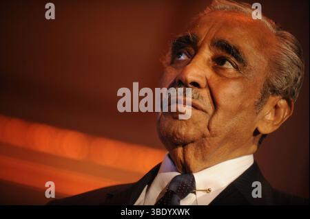 **FICHIER PHOTO** Charles Rangel est décédé. La fête pour célébrer le 80e anniversaire du député Charles Rangel au Plaza Hotel de New York. 11 août 2010. Crédit : Dennis Van Tine/MediaPunch Banque D'Images
