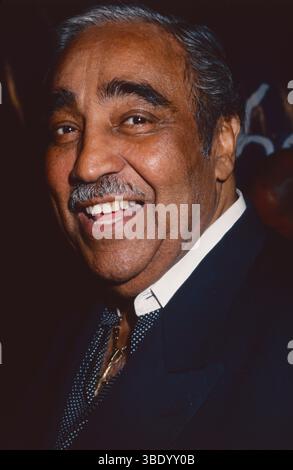 **FICHIER PHOTO** Charles Rangel est décédé. Charles Rangel assiste au week-end d’ouverture officielle au Mohegan Sun Hotel & Casino à Montville, CT, le 22 juin 2002. Crédit photo : Henry McGee/MediaPunch Banque D'Images
