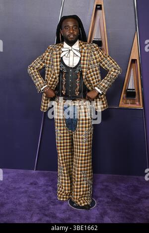 Las Vegas, États-Unis. 26 mai 2025. Shaboozey arrive aux American Music Awards 2025 qui se tiennent au Fontainebleau Las Vegas le 26 mai 2025 à Las Vegas, Nevada. © Starbuck/ Credit : AFF/Alamy Live News Banque D'Images