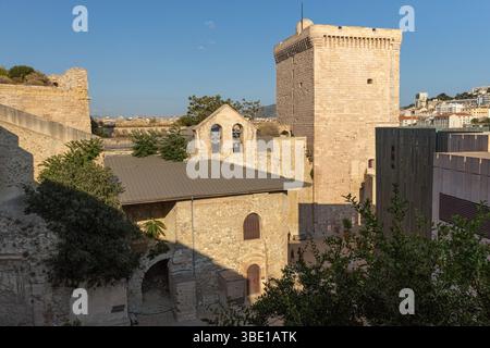 Détails du Fort Saint-Jean, fortification à Marseille, construite en 1660 par Louis XIV à l'entrée du Vieux-Port. Banque D'Images